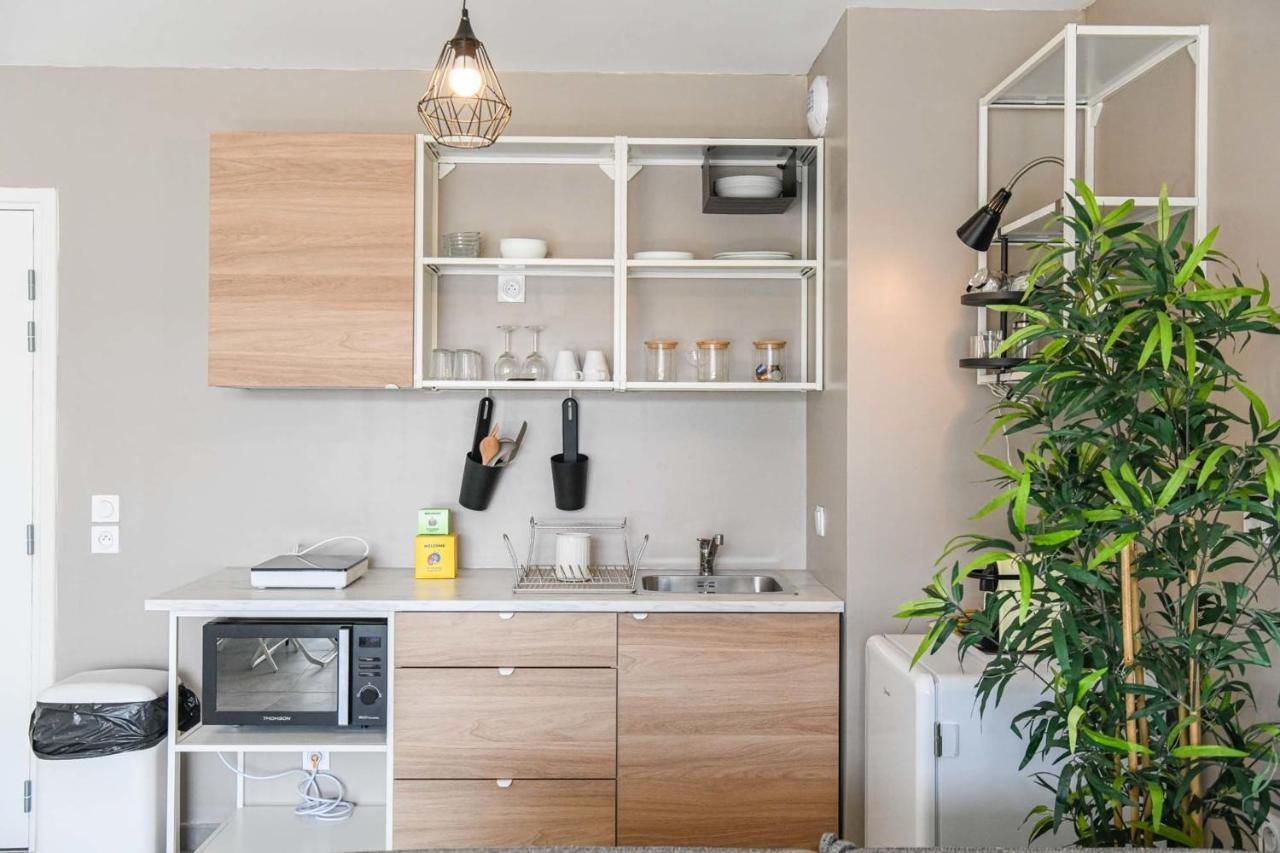 Appart Avec Terrasse Et Parking A 2 Min Du Metro Marselha Exterior foto