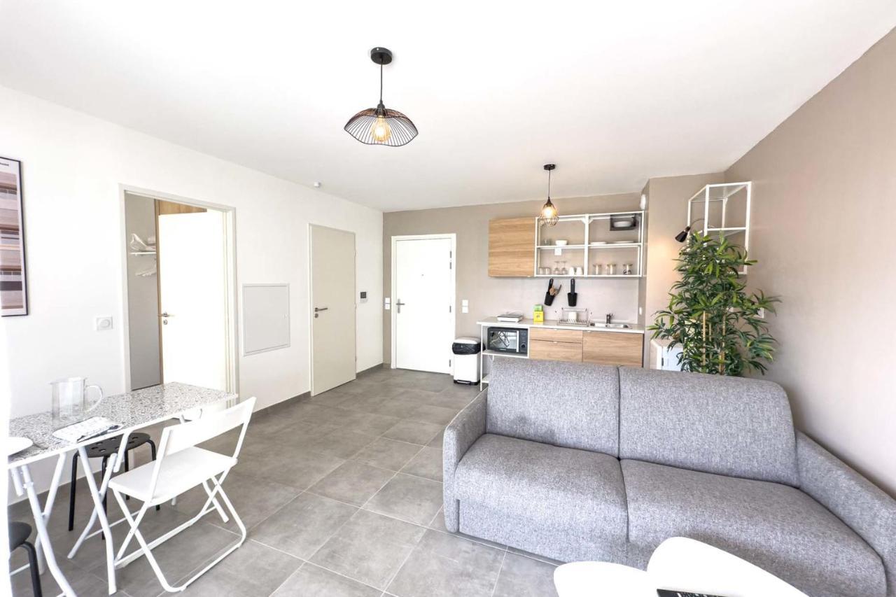Appart Avec Terrasse Et Parking A 2 Min Du Metro Marselha Exterior foto